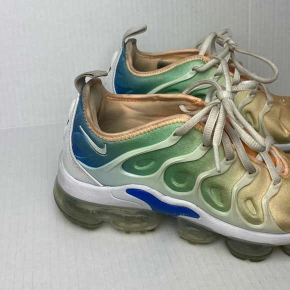 Nike Womens Vapormax Plus White Light Menta White AO4550 100 Sz 7.5 - Picture 9 of 16